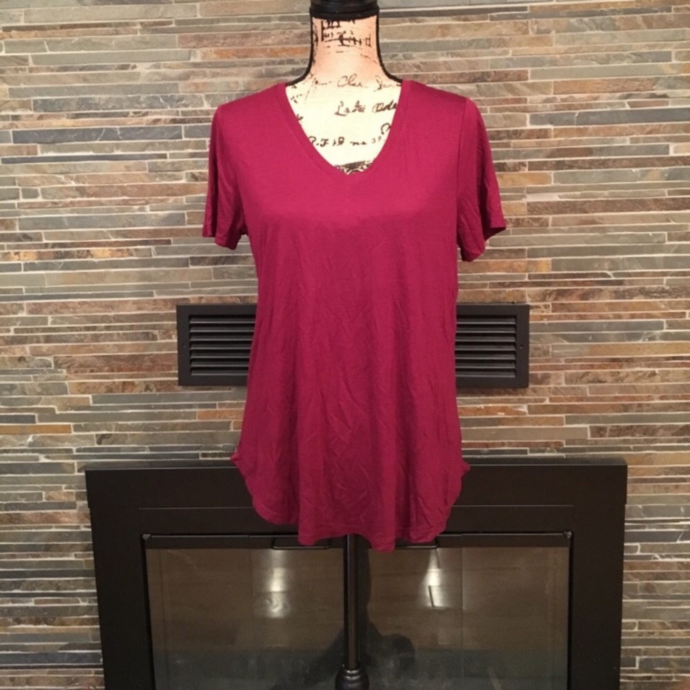 Burgundy V-Neck Loose Fit Boyfriend Tee - Picture 2 of 2
